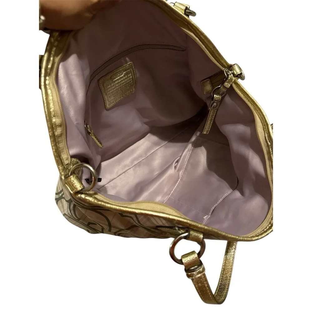 Coach‎ Vintage Y2K Signature Canvas and Patent Leather Bag Lilac